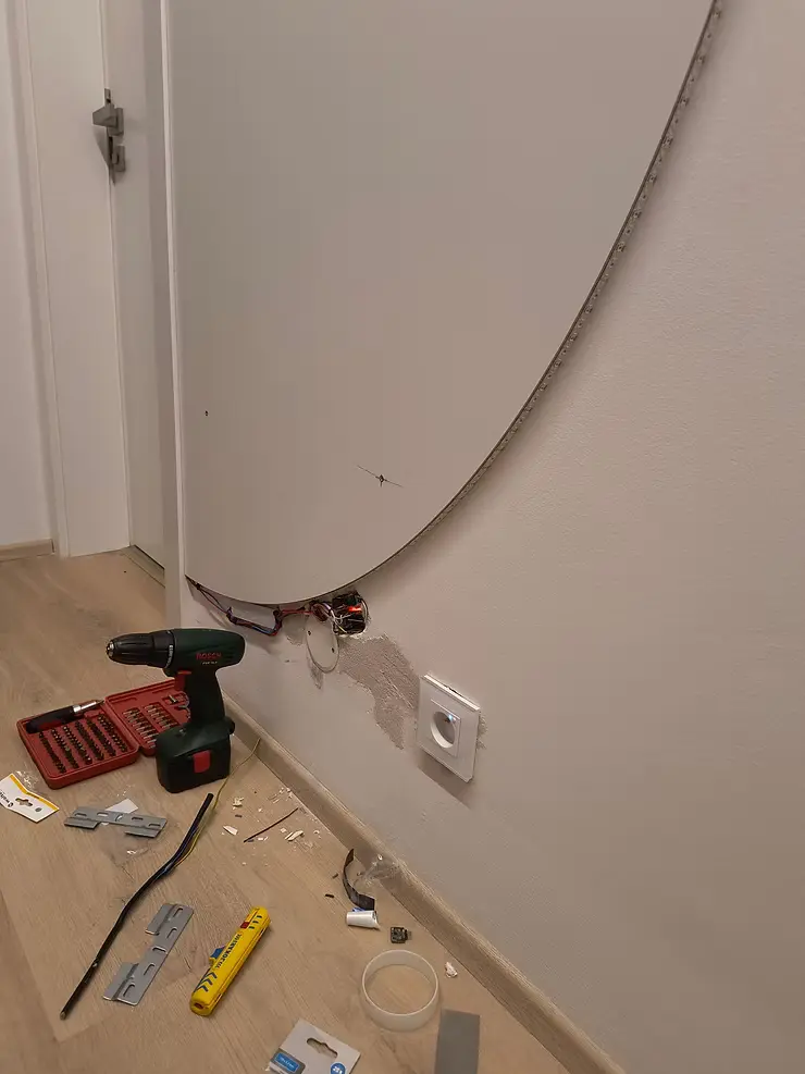 Přesunutí zásuvky a příprava elektroniky
